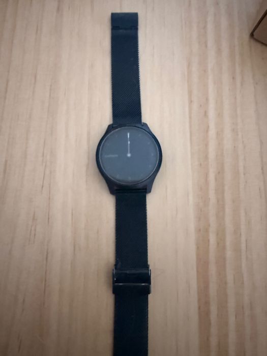 Garmin vivomove preto com mais uma bracelete