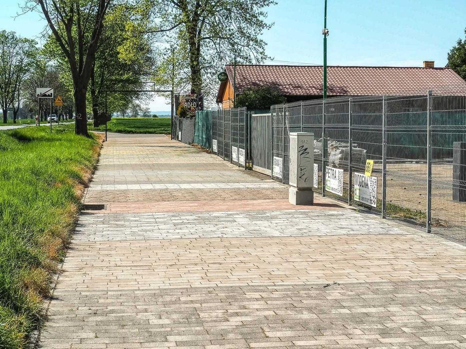 Sprzedaż kostki brukowej, ogrodzeń betonowych oraz materiałów sypkich