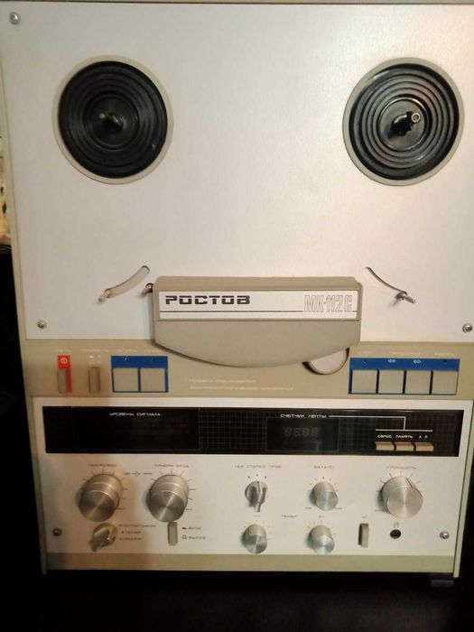 продам катушечний магнитофон РОСТОВ МК 112