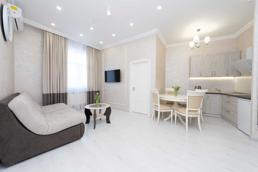 Видова на Майдан Хрещатик, Бориса Гринченко 2