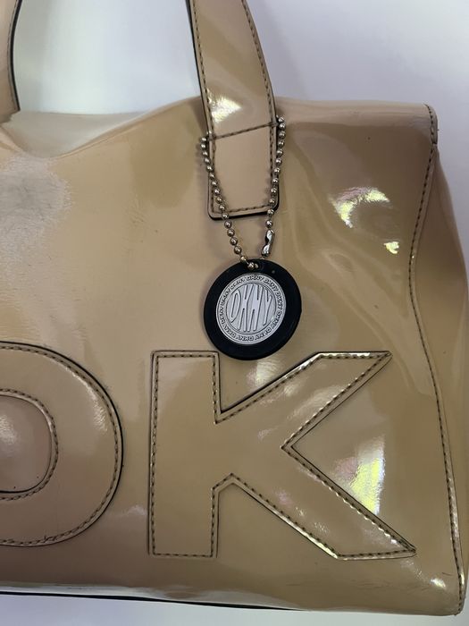 mala original DKNY