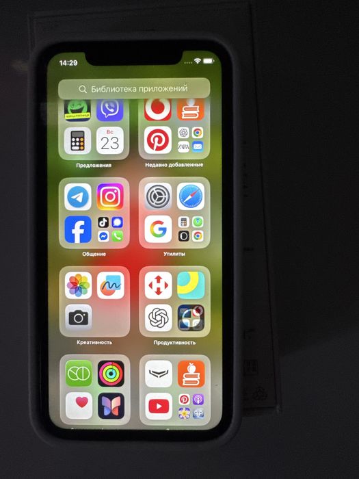 Продам iPhone 11 64GB