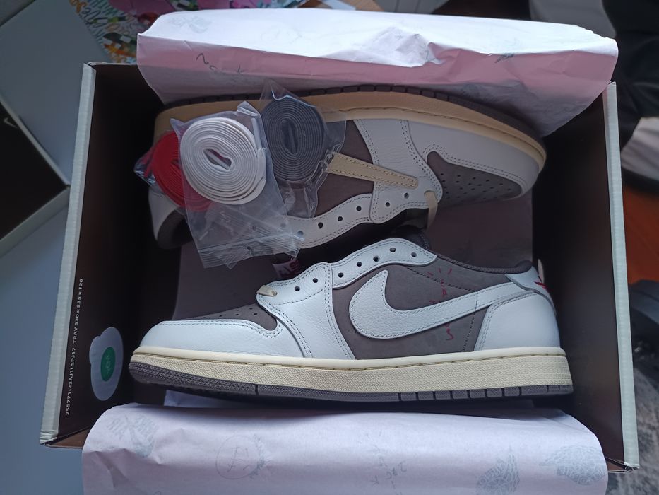 Air Jordan x Travis Scott Nike