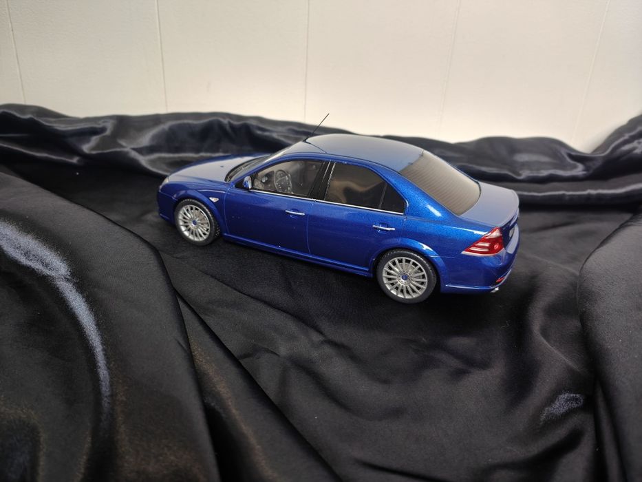 Ford Mondeo ST220 Otto 1:18