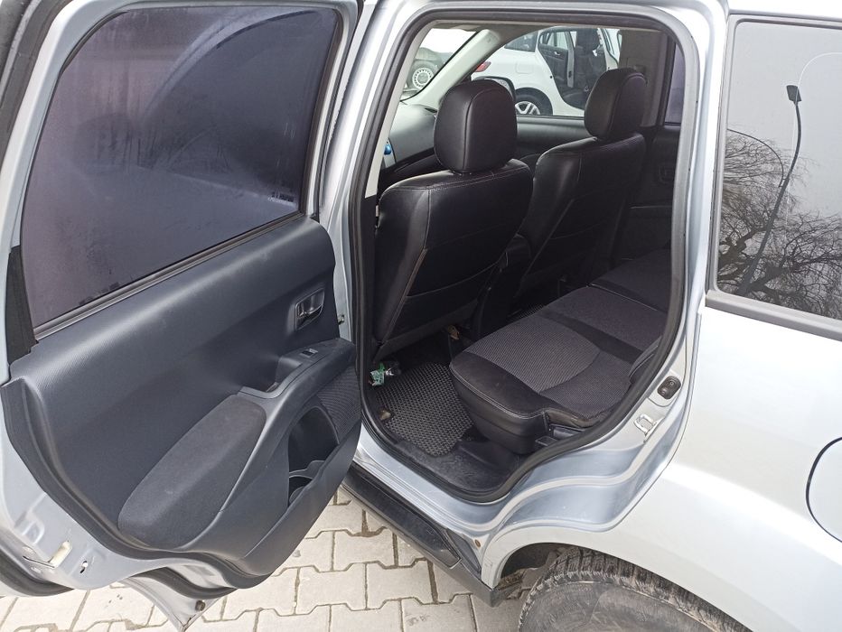 Кросовер  PEUGEOT 4007