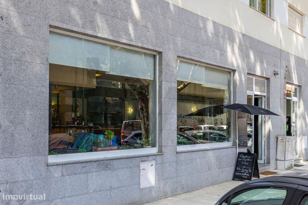 Matosinhos Sul Store - 101 m² on Rua Dr. Afonso Cordeiro