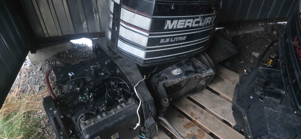 Silniki zaburtowe dwusuwowe  mercury 100 ,125,150,200km