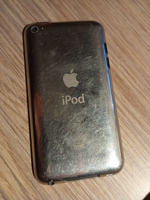 Ipod 4 робочий  64gb