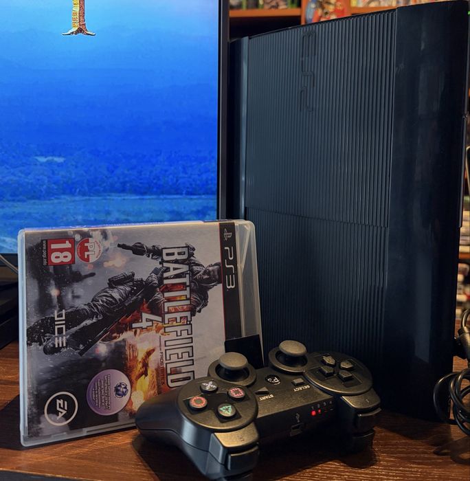 Ps3 super slim 500 gb nowy pad + gra