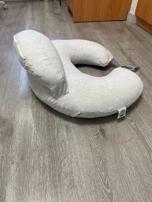 Подушка для годування