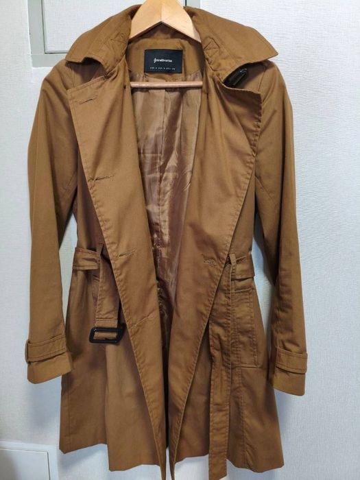 Тренч пальто Stradivarius XS корічневе