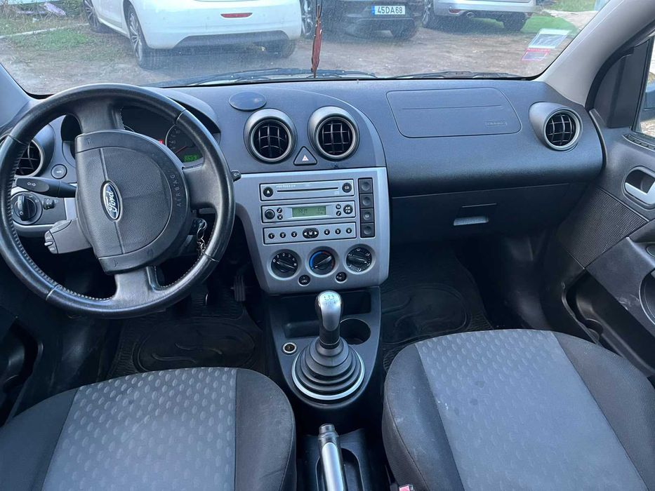 Vendo Ford Fiesta 2005 — photo 5