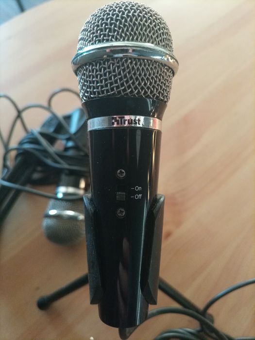 Mikrofon stojący