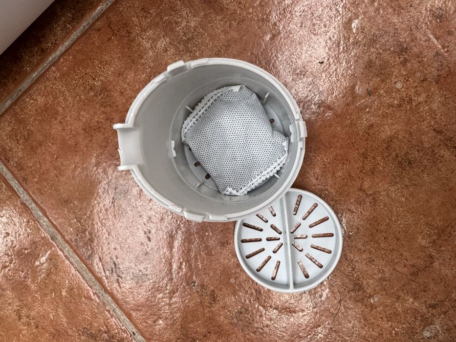 Caixa de areia para gatos Pawhut como nova