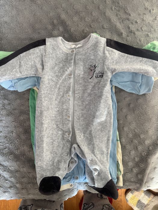 Набір дитячих чоловічків/ромперів,