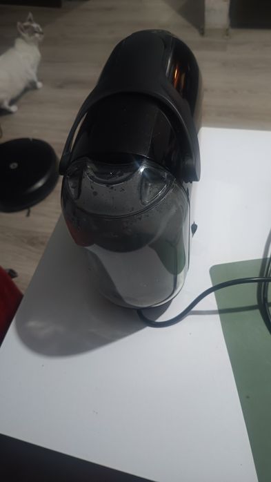 Ekspres kapsułkowy Tchibo Cafissimo Pure Czarny– Stan Bardzo Dobry!