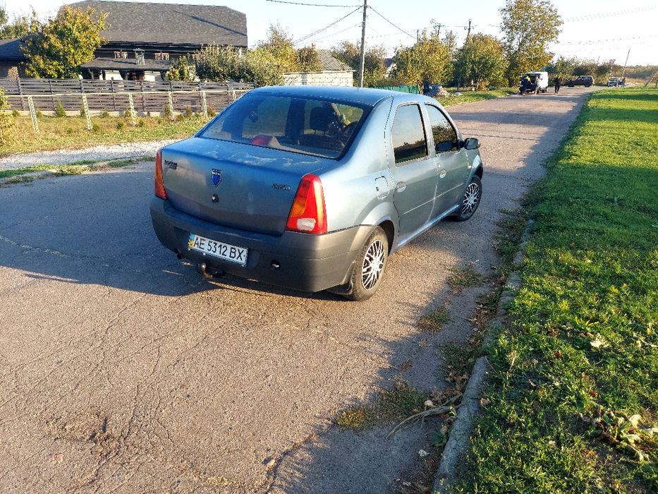 Продам.Дачию Логан.
