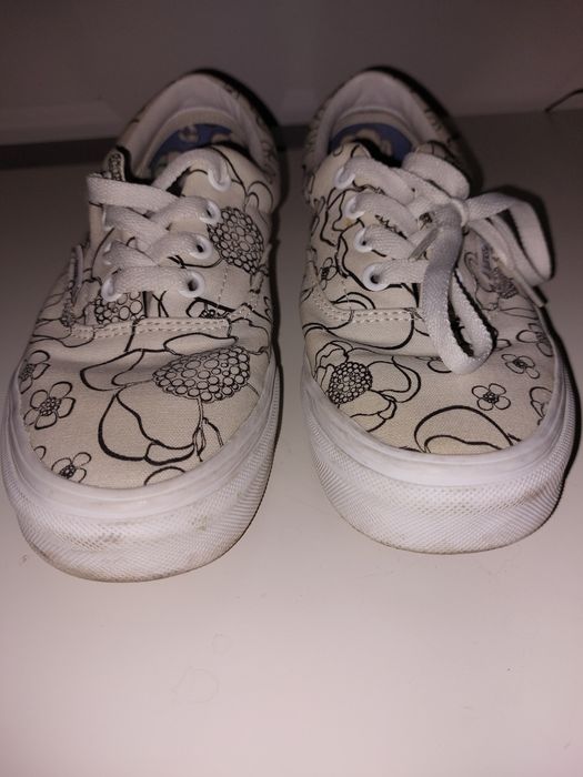 Buty Vans białe w kwiaty r 36.5