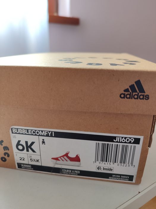 Дитячі кросівки Adidas bubblecomfy