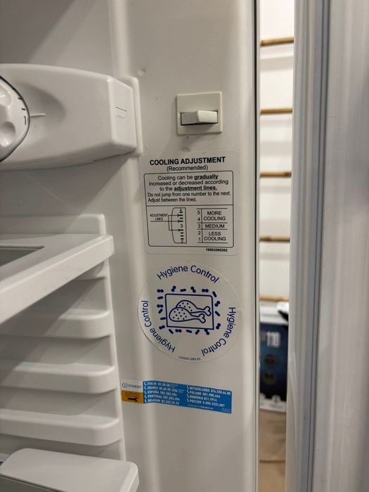 Frigorífico INDESIT em muito bom estado