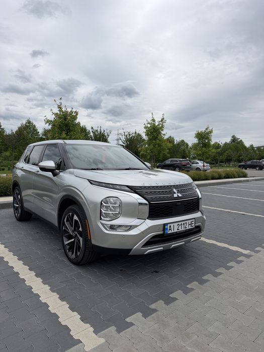 Продам чудовий автомобіль, у відмінному стані, 7 місць.