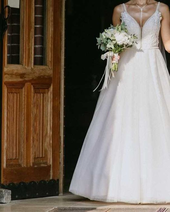 Włoska suknia ślubna Atelier Rosa 36/38 z akcesoriami