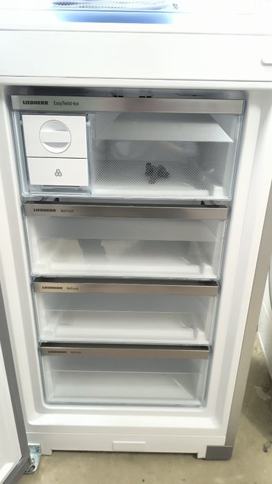 Холодильник(Новий) Liebherr CNsfc 573i з EasyFresh та NoFrost