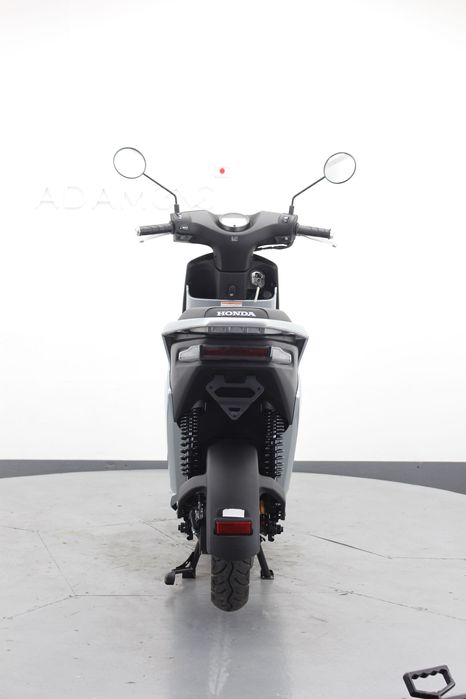 Honda EM-1e електроскутер