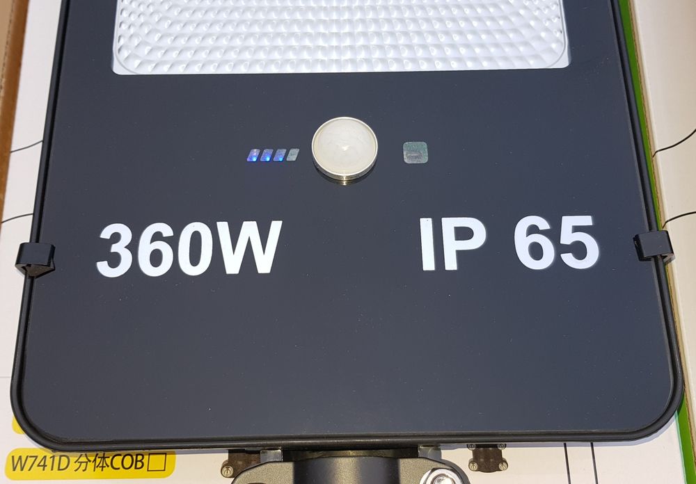 Lampa Solarna 360W Halogen LED Latarnia Czujnik Ruchu Zmierzchu+Pilot