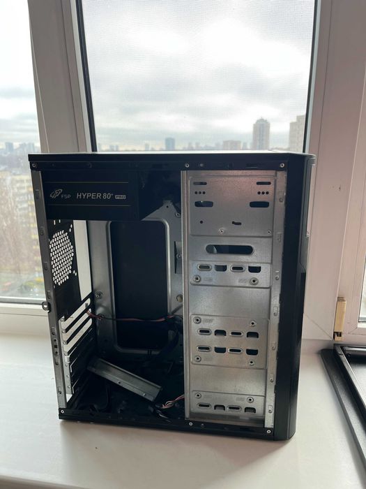 Відеокарта GTX 950 Strix, БЖ FSP HYPER 80+ PRO 550W, Чорний корпус)