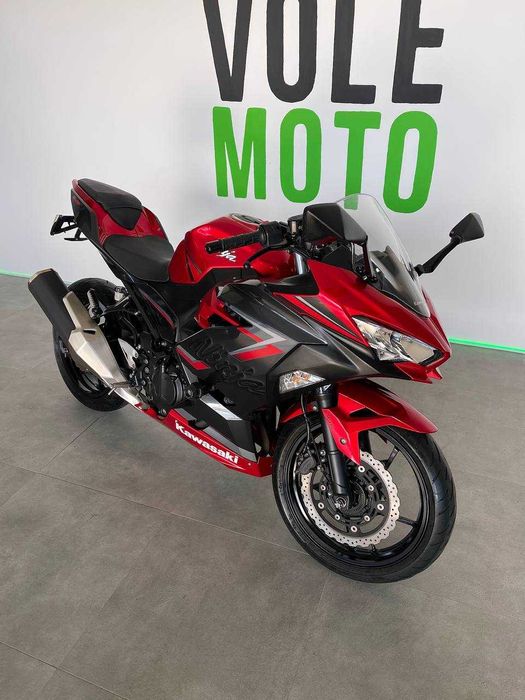 Мотоцикл Kawasaki Ninja 400