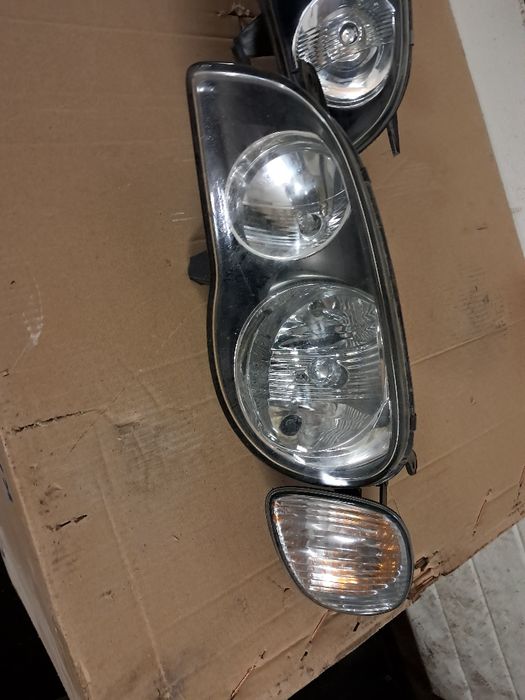 Lampy toyota corolla e11