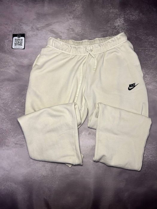 Пуховик Berghaus вместе с Nike