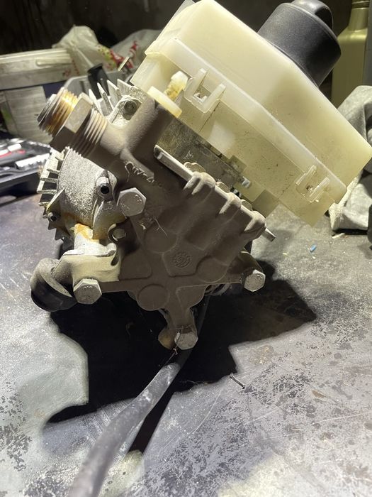 Vendo motor com bomba