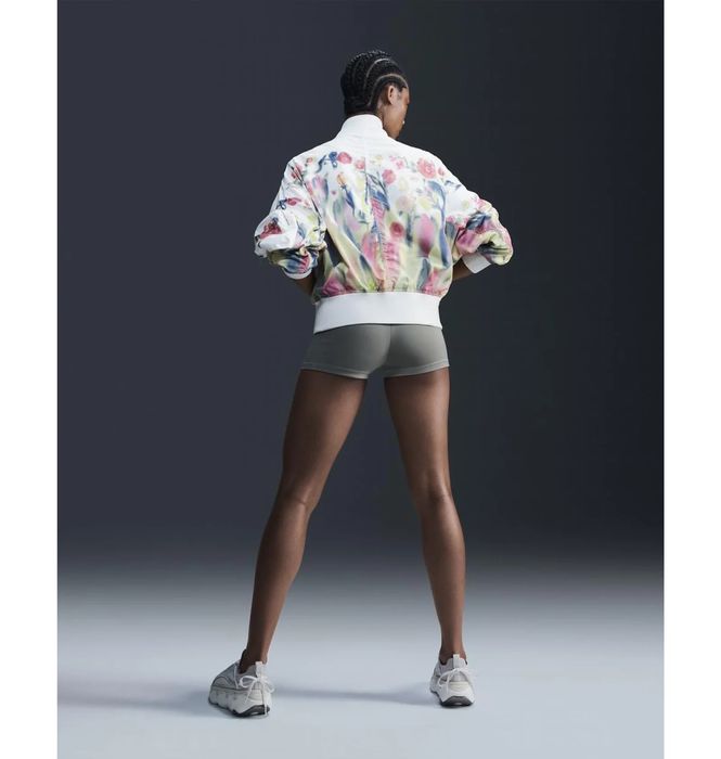 Куртка Nike Sportswear Artist Collection Bomber оригінал HF4687-133