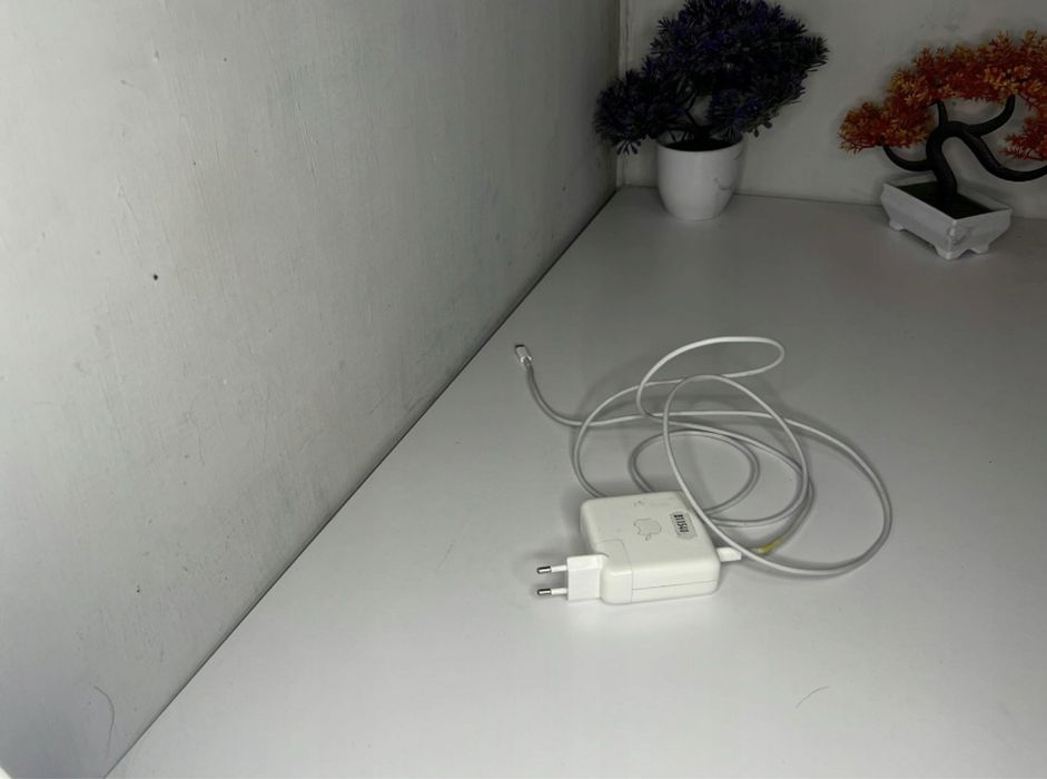 OKAZJA Sprzedam MacBook PRO A2159 [2019]