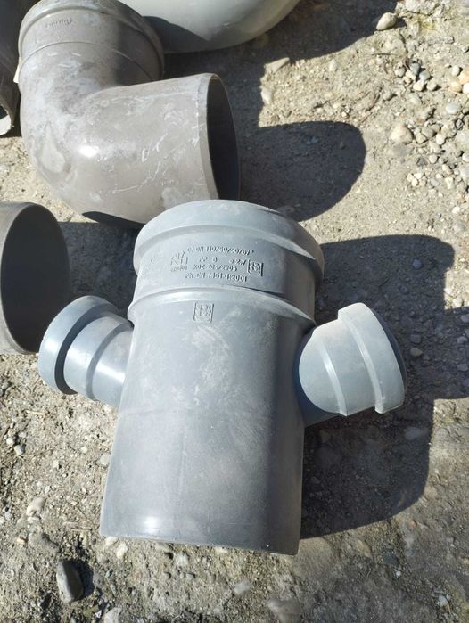 kolanka trójniki kanalizacyjne 110