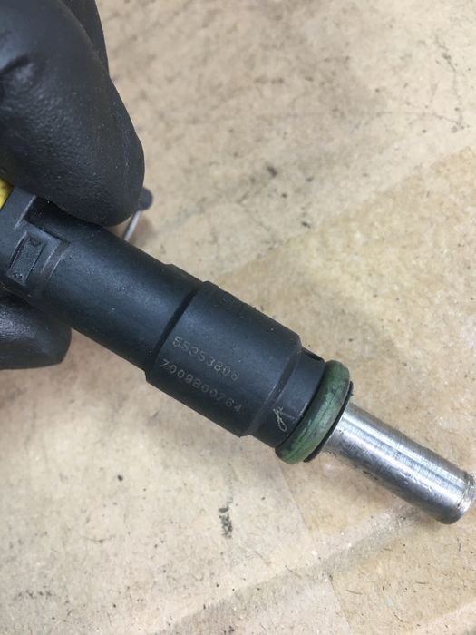 Форсунка Opel Astra Zafira Insignia Mokka Signum 1.6 1.8 БЕНЗИН.