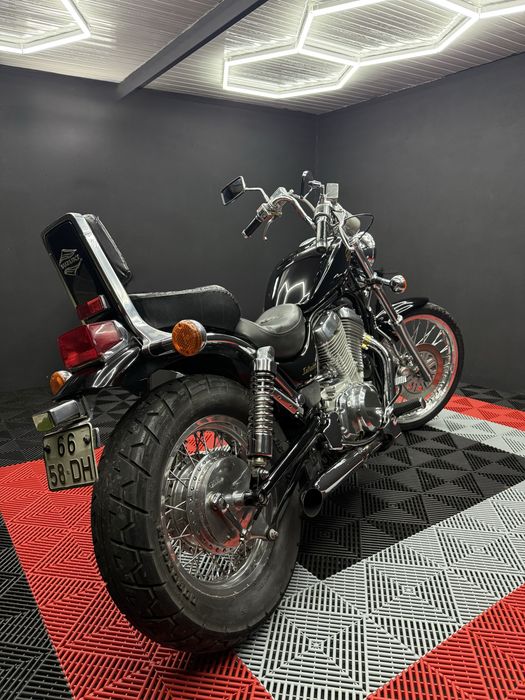 Suzuki Intruder VS750 • Clássica • Totalmente Restaurada