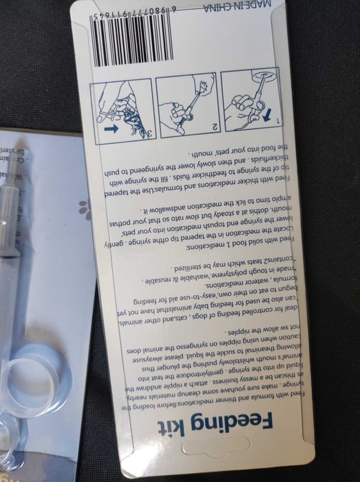 Bezdotykowy podajnik leków dla zwierząt