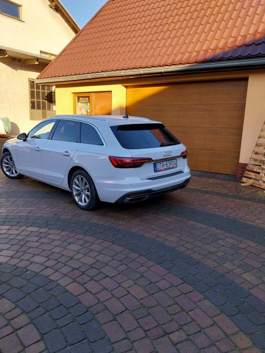 Audi A4 2022r virtual cockpit