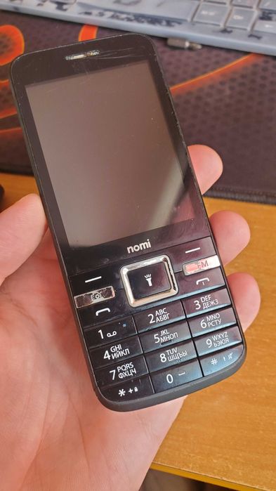 Nomi  телефон кнопочный. Нюанс