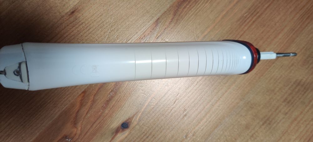 Szczoteczka Oral-B