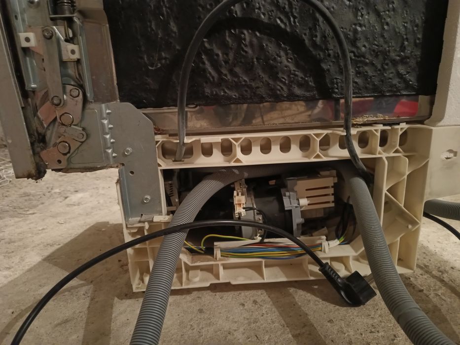 Zmywarka Hotpoint Ariston 45 cm uszkodzona pompa cyrkulacji