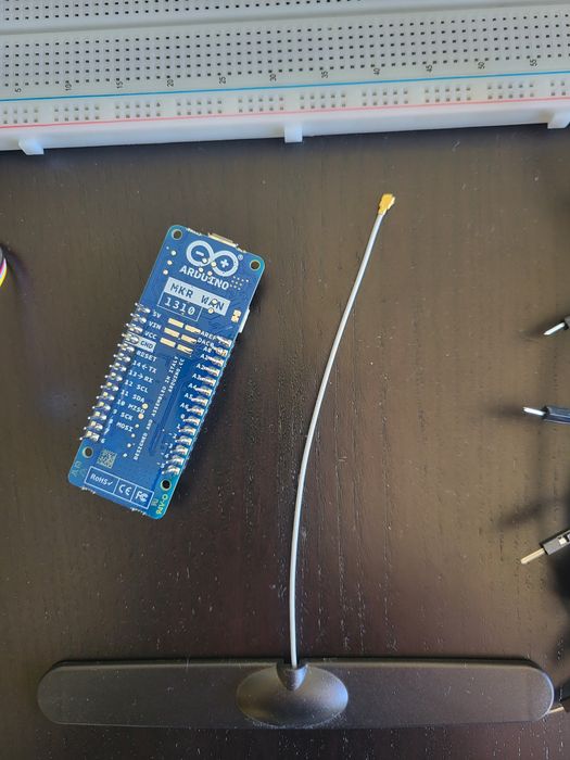 Arduino MK1310 rede LoRa com sensores e breadboard64585626372738123