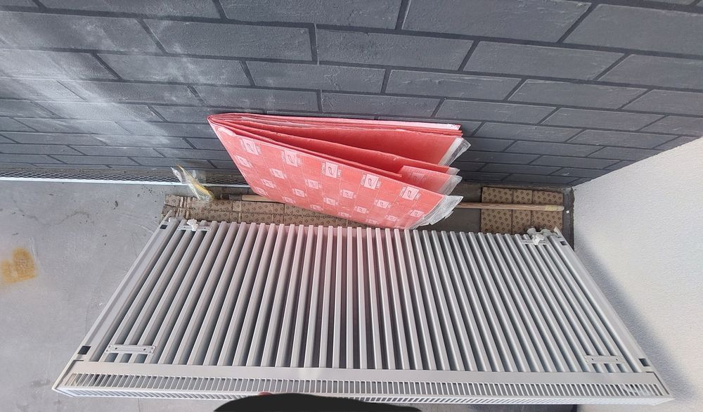 Grzejnik kaloryfer 140 x 60 x 5-6 zasilanie dolne dolny c11 cv11 c cv