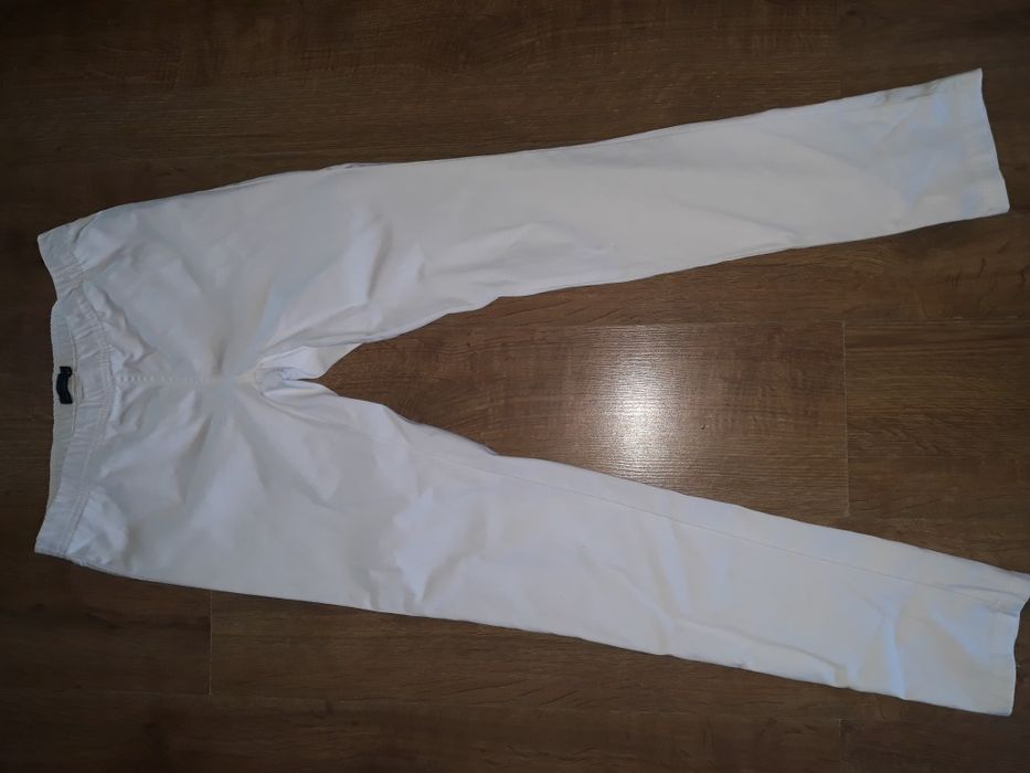 Spodnie/leginsy Vero Moda