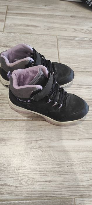 Черевики, кросівки