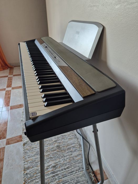 Piano Digital Korg SP-250