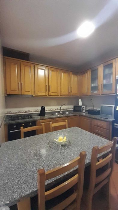 Cozinha usada em bom estado